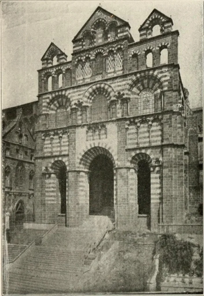 An illustration from The interdependence of the arts of design; a series of six lectures delivered at the Art Institute of Chicago, being the Scammon lectures for 1904, 1905, leaf 255