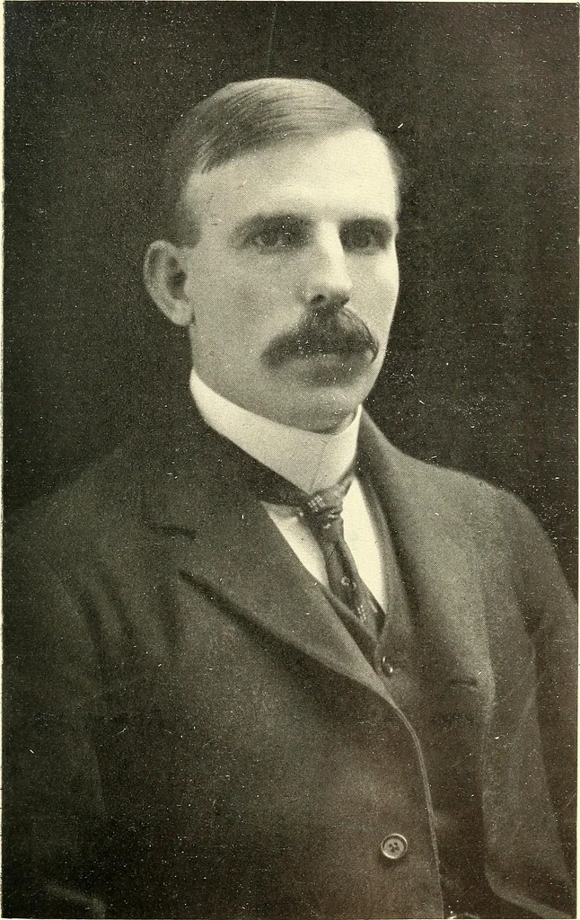 An illustration from Inventors at work, with chapters on discovery, 1906, leaf 248