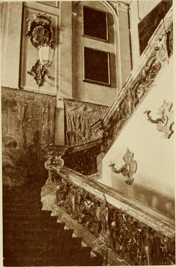An illustration from Italian castles and country seats, 1911, leaf 370