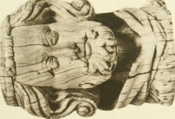 An illustration from Catalogue of the ivory carvings of the Christian era with examples of Mohammedan art and carvings in bone in the Department of British and Mediaeval Antiquities and Ethnography of the British Museum, 1909, leaf 434