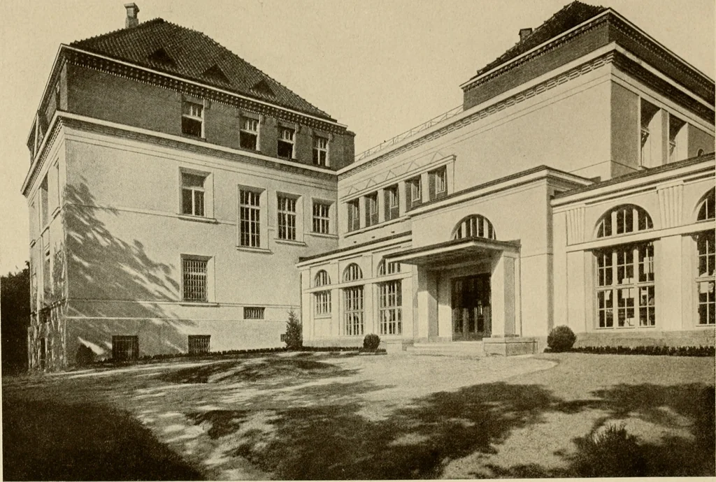 An illustration from Jan Kotera, 1922, leaf 44