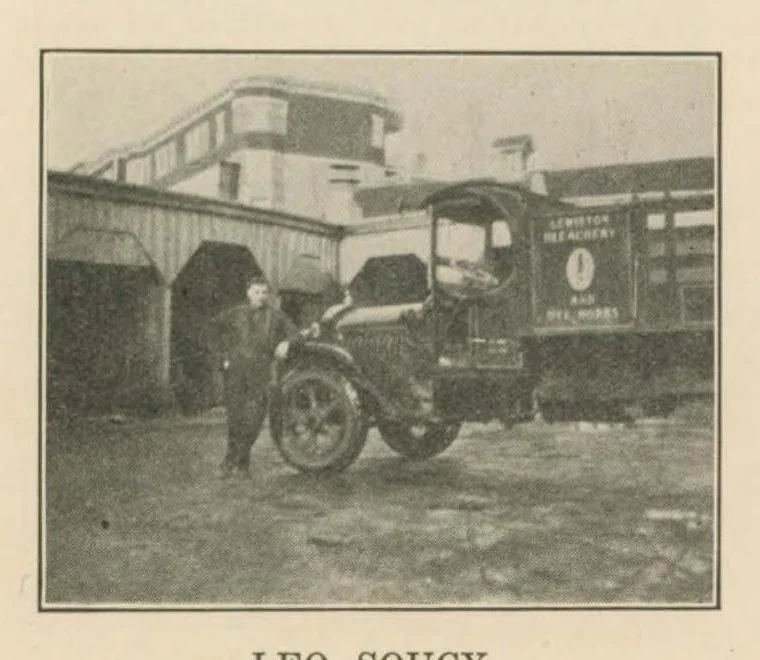 An illustration from January 1928, 1927, leaf 10