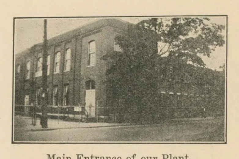 An illustration from January 1928, 1927, leaf 12