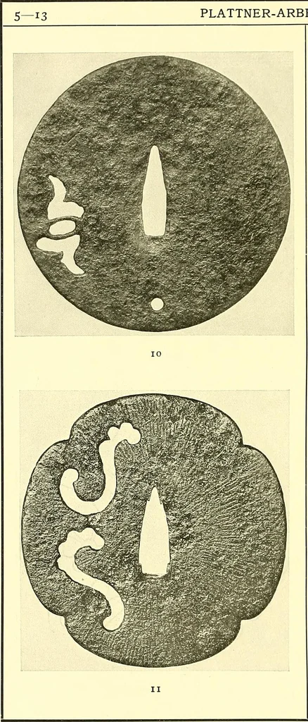 An illustration from Japanische Stichblätter und Schwertzieraten : Sammlung Georg Oeder, Düsseldorf : [Katalog], 1916, leaf 27