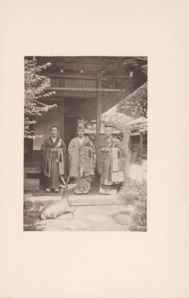 An illustration from Japan, its history, arts, and literature, 1901, leaf 183