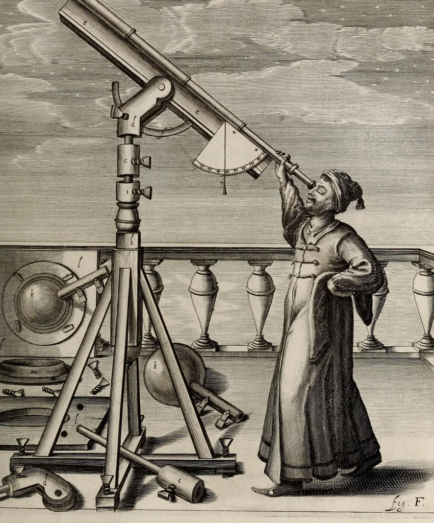 An illustration from Johannis Hevelii Selenographia, sive, Lunae descriptio : atque accurata, tam macularum ejus, quam motuum diversorum, aliarumque omnium vicissitudinum, phasiumque, telescopii ope deprehensarum, delineatio in quâ simul caeterorum omnium planetarum nativa facies, variaeque observationes, praesertim autem macularum solarium, atque jovialium, tubospicillo acquisitae, figuris accuratissimè aeri incisis, sub aspectum ponuntur : nec non quamplurimae astronomicae, opticae, physicaeque quaestiones proponuntur atque resolvuntur : addita est, lentes expoliendi nova ratio : ut et telescopia diversa construendi, et experiendi, horumq; adminiculo, varias observationes coelestes, inprimis quidem eclipsium, cùm solarium, tum lunarium, exquisitè instituendi, itemq diametros stellarum veras, viâ infallibili, determinandi methodus : eoq; quicquid praeterea circa ejusmodi observationes animadverti debet, perspicuè explicatur. --, 1647, leaf 85