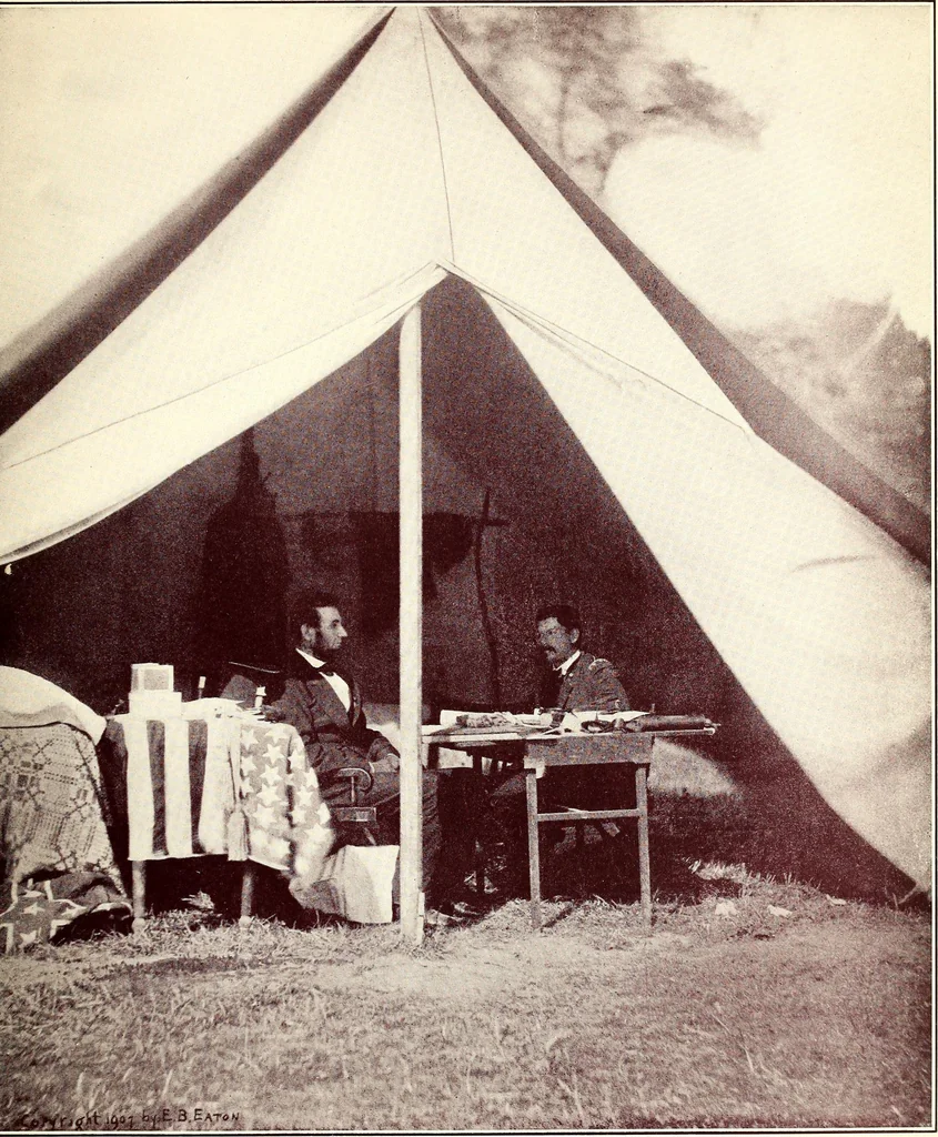An illustration from The journal of American history, 1909, leaf 32