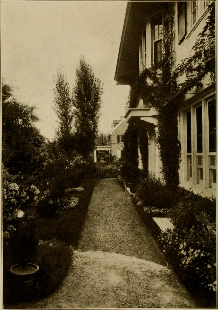 An illustration from The joy of gardens, 1911, leaf 219