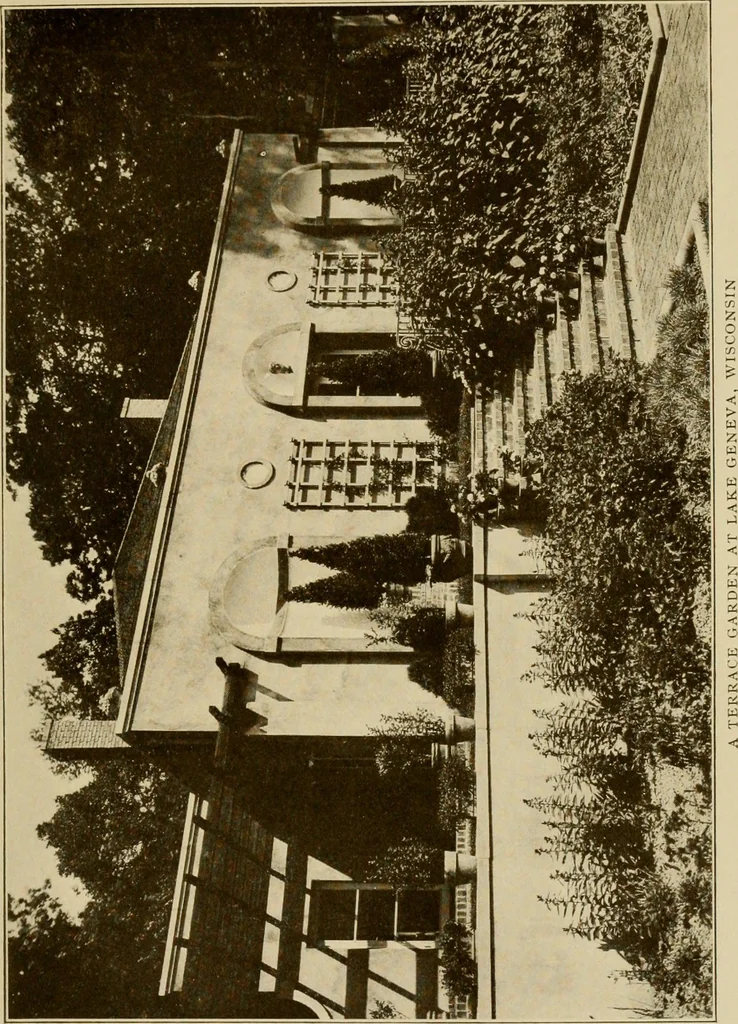An illustration from The joy of gardens, 1911, leaf 318