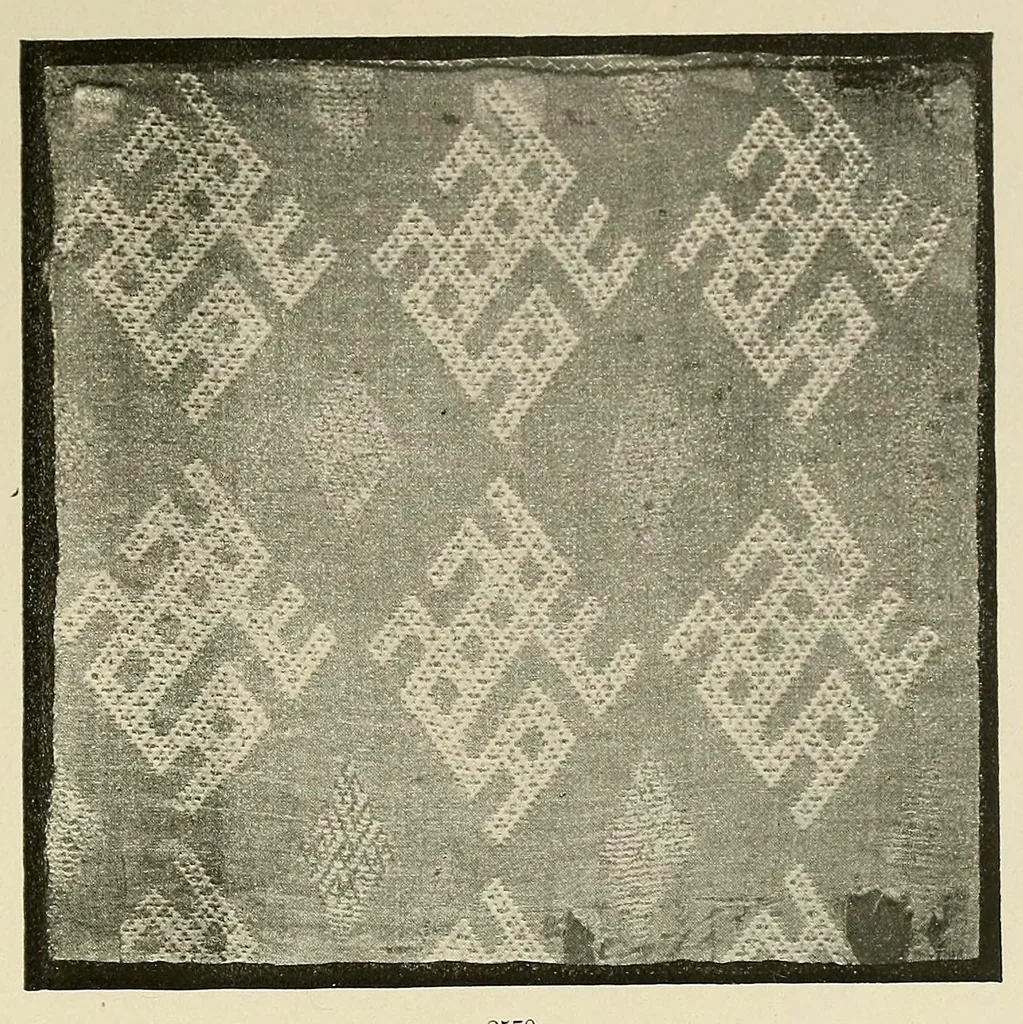 An illustration from Katalog der Gewebesammlung des Germanischen Nationalmuseum .., 1896, leaf 75