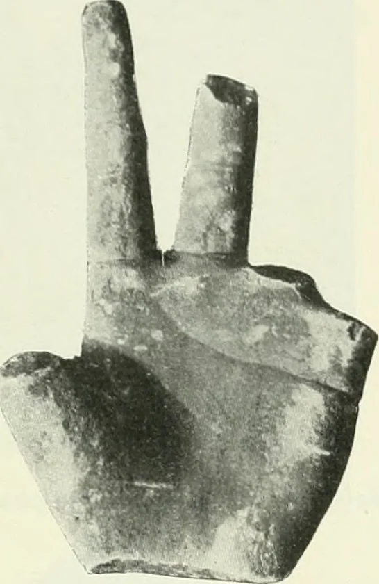 An illustration from Katalogos tou Mouseiou Lykosouras, 1911, leaf 30