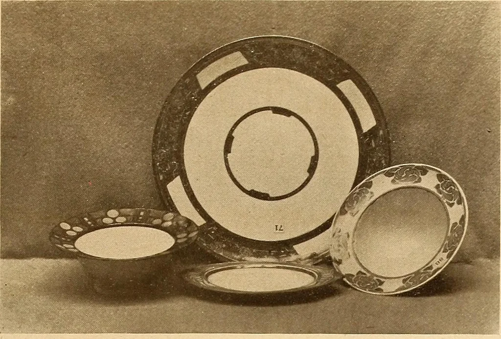 An illustration from Keramic studio, 1899, leaf 102