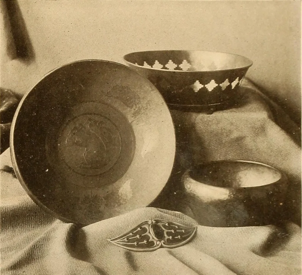 An illustration from Keramic studio, 1899, leaf 118