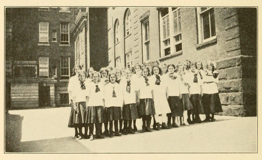 An illustration from Kindergartens, music, sewing, cooking, modern languages in elementary schools, 1916, leaf 28