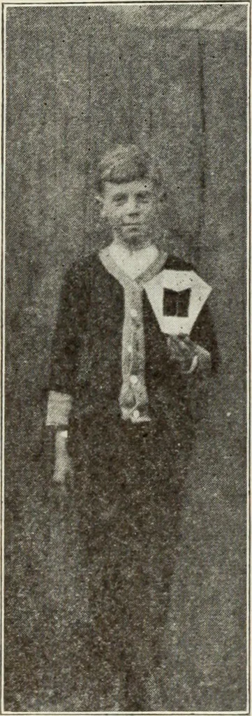 An illustration from Kitecraft and kite tournaments, 1919, leaf 53