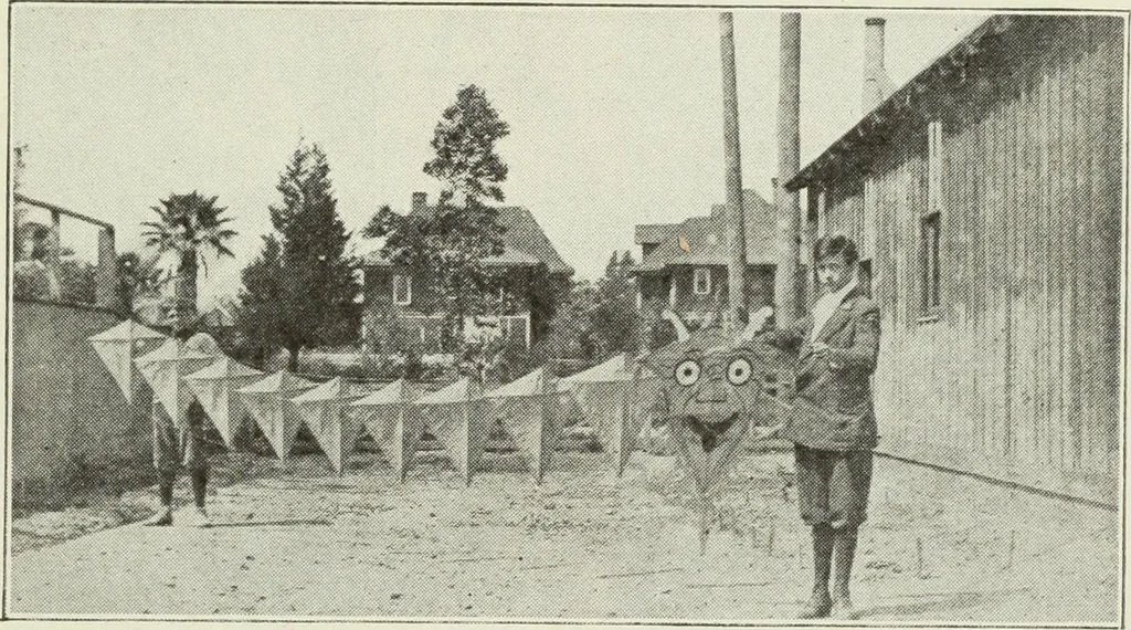 An illustration from Kitecraft and kite tournaments, 1919, leaf 60