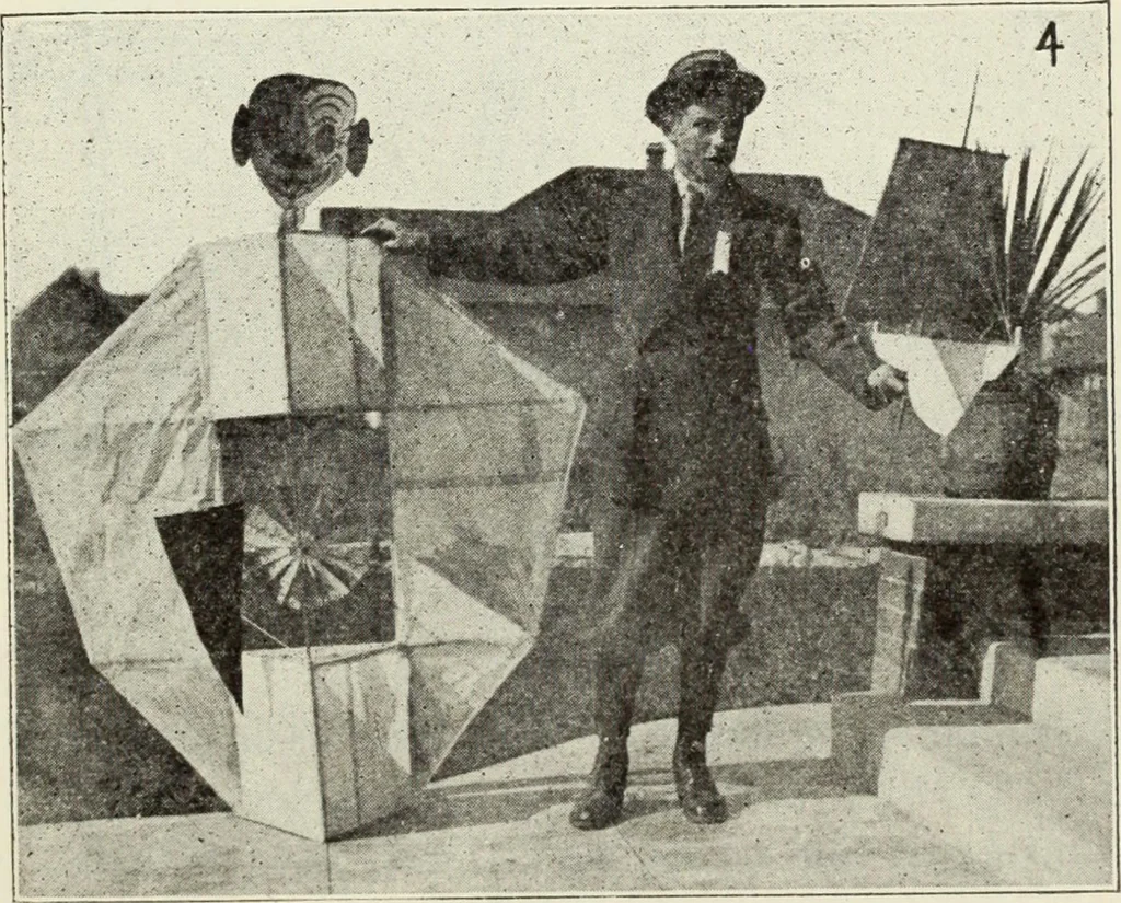 An illustration from Kitecraft and kite tournaments, 1919, leaf 82