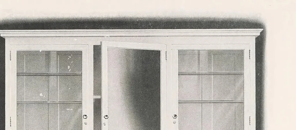 An illustration from Kochs' beauty parlor fixtures and accessories, leaf 83