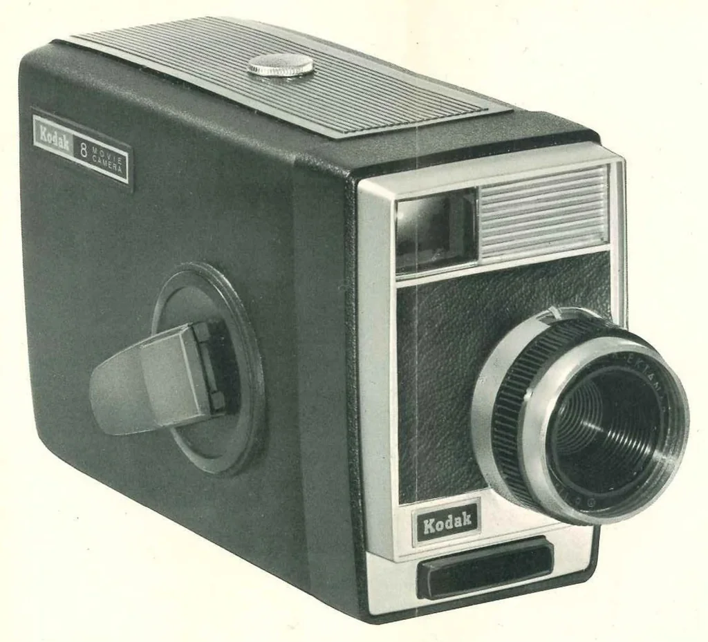 An illustration from Kodak 8 Movie Camera 1962, 1962, leaf 1