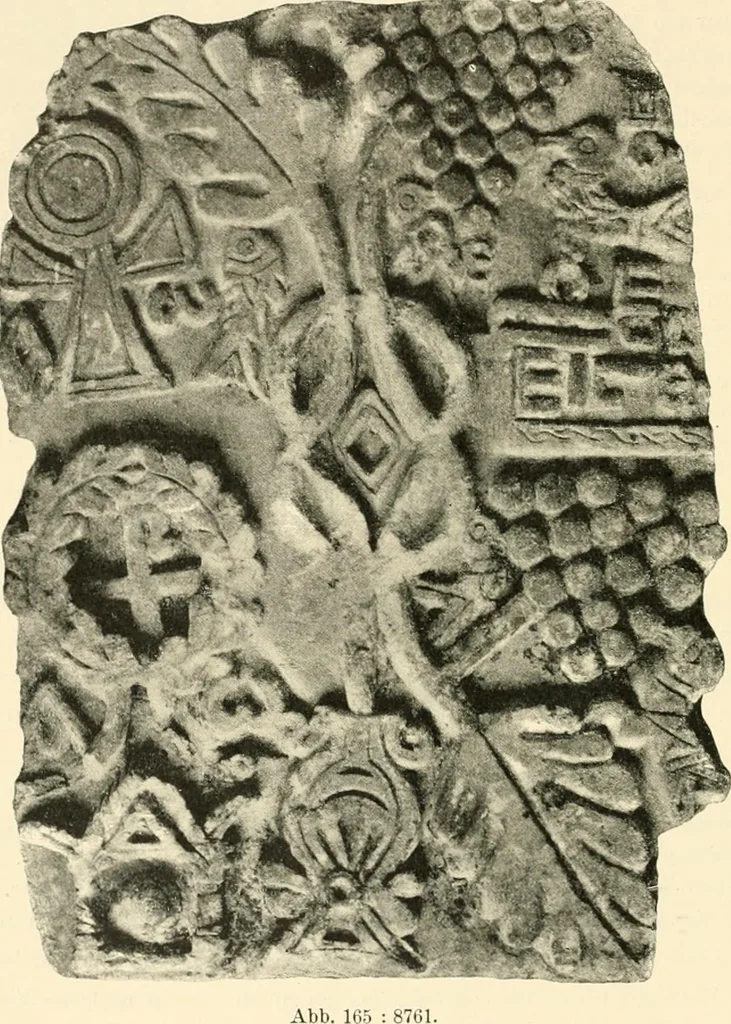 An illustration from Koptische Kunst, 1904, leaf 145