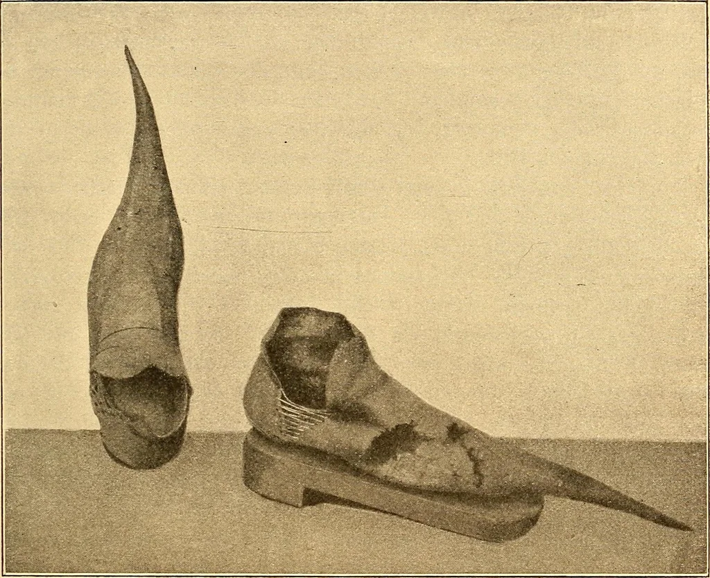An illustration from Körperpflege und Kleidung bei den Deutschen von den ältesten geschichtlichen Zeiten bis zum 16. Jahrhundert, 1903, leaf 298