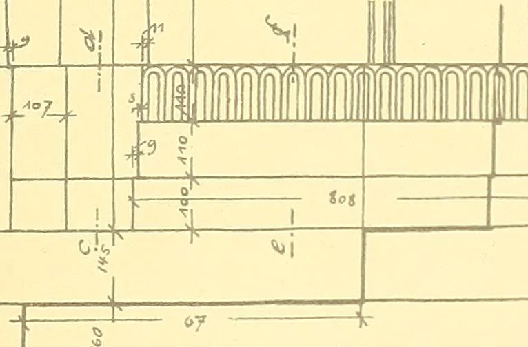 An illustration from Kunsthandwerkliche Details von Bavten vnd deren Einrichtvngen avs der Zeit von 1750-1850, 1911, leaf 58