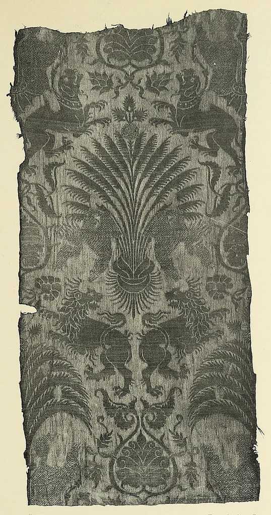 An illustration from Künstlerische Entwicklung der Weberei und Stickerei innerhalb des europäischen Kulturkreises vonder spätantiken Zeit bis zum Beginne des XIX. Jahrhundertes, mit Ausschluss der Volkskunst, 1904, leaf 63