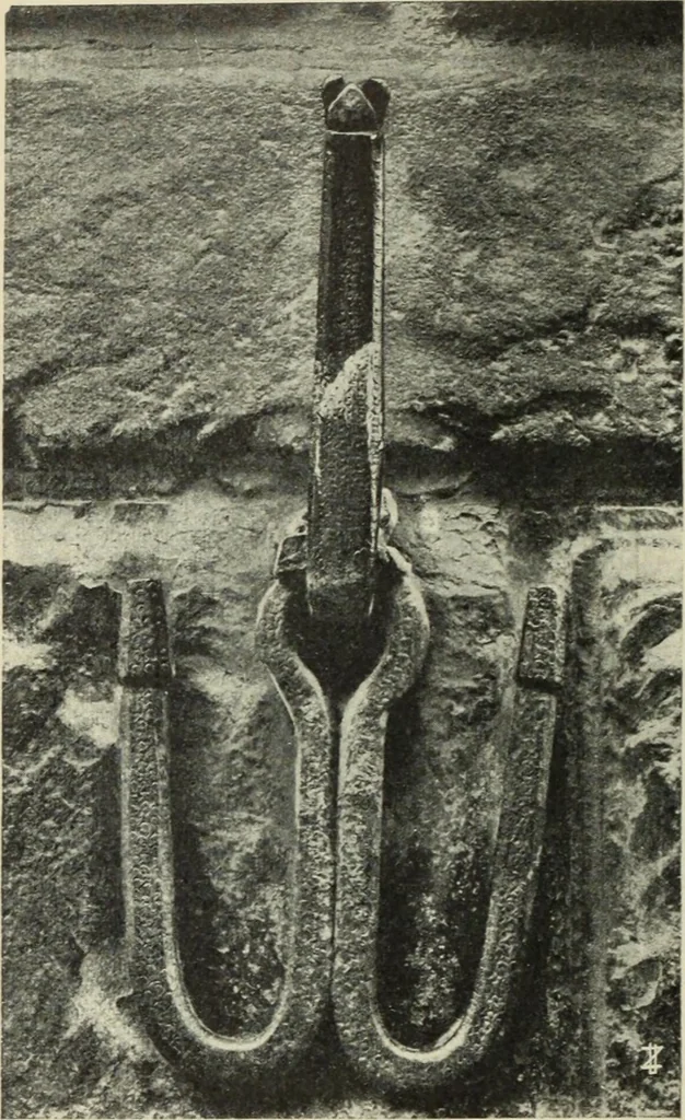 An illustration from La casa fiorentina e i suoi arredi nei secoli XIV e XV, 1908, leaf 99