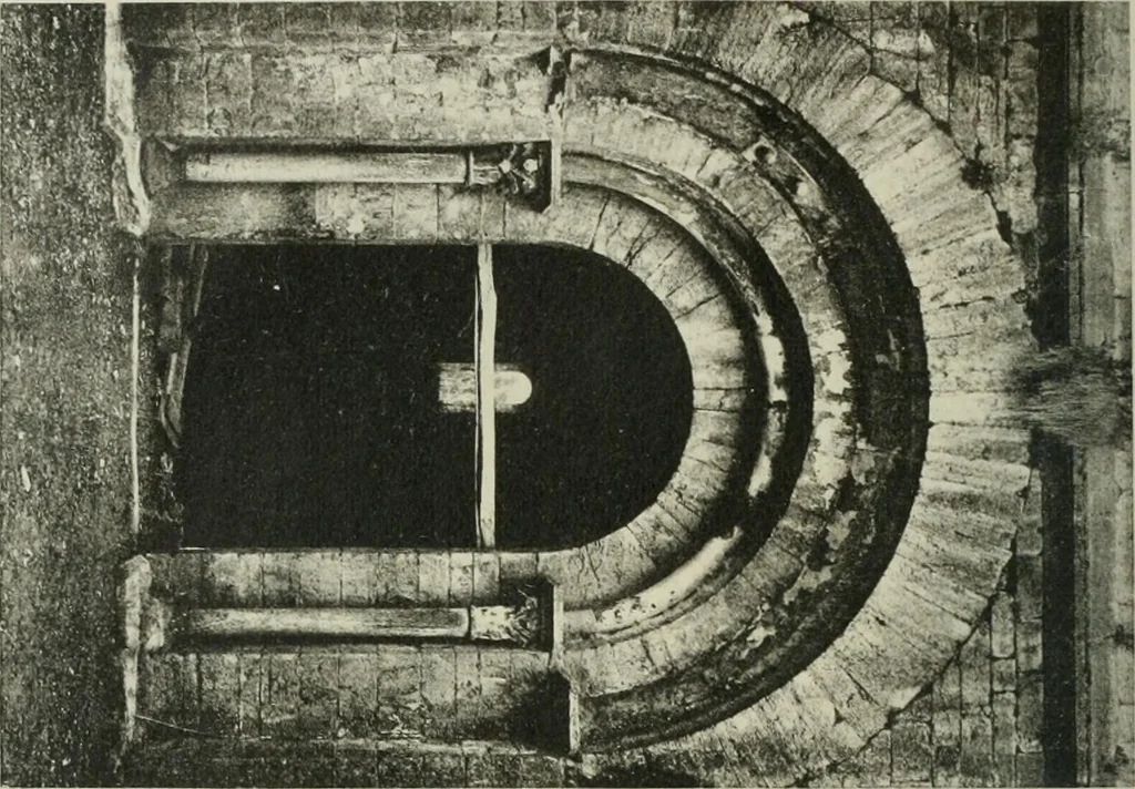 An illustration from La casas de religiosos en Cataluña durante el primer tercio del siglo 19, 1906, leaf 55
