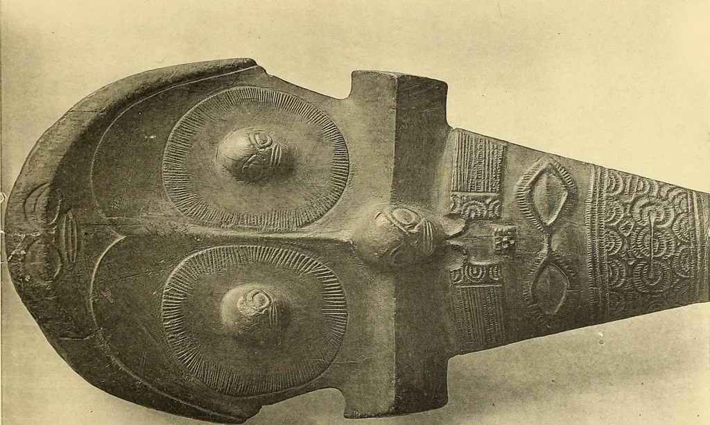 An illustration from La décoration primitive : Océanie, 1922, leaf 16
