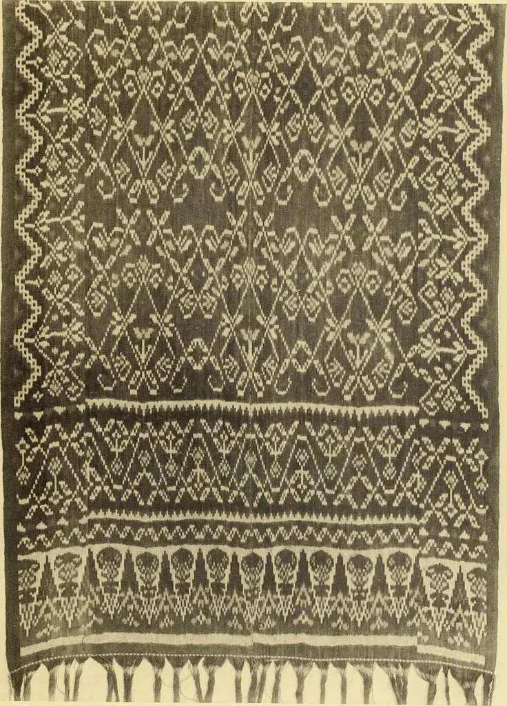An illustration from La décoration primitive : Océanie, 1922, leaf 82