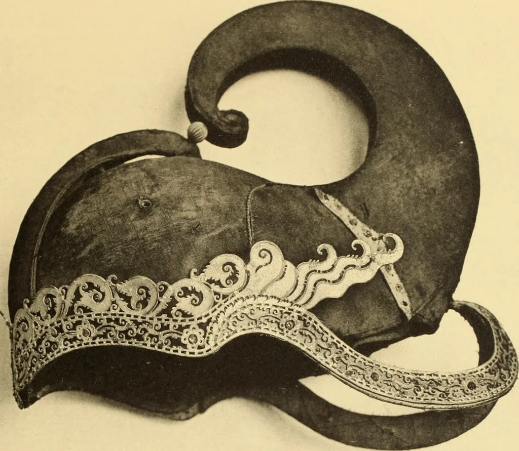 An illustration from La décoration primitive : Océanie, 1922, leaf 90