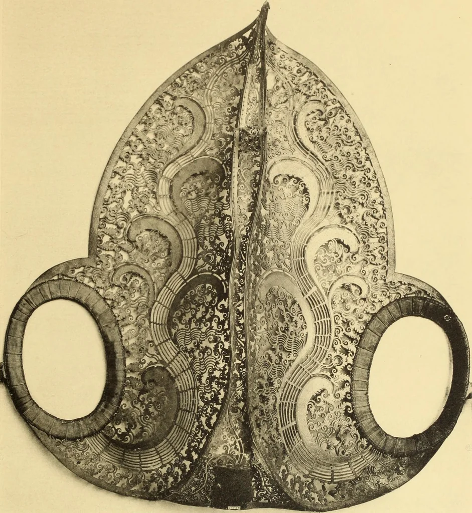 An illustration from La décoration primitive : Océanie, 1922, leaf 92