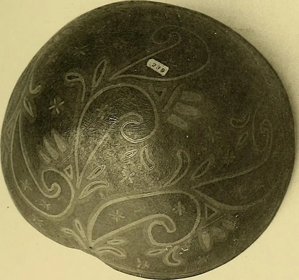 An illustration from La décoration primitive; Amérique post-Colombienne, 1922, leaf 32
