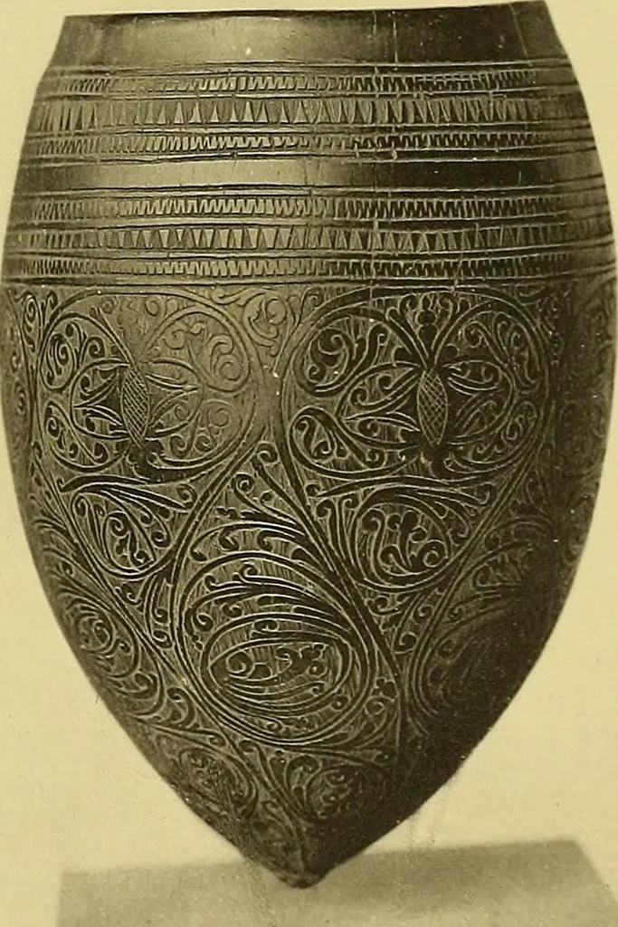 An illustration from La décoration primitive; Amérique post-Colombienne, 1922, leaf 36
