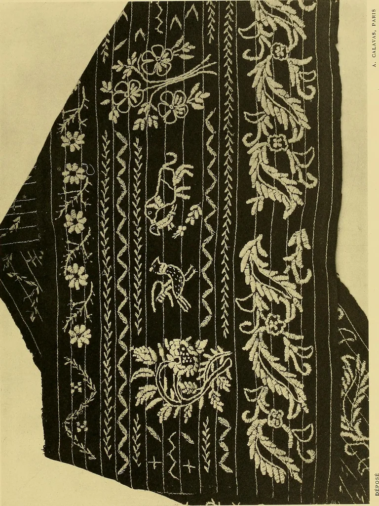 An illustration from La décoration primitive; Amérique post-Colombienne, 1922, leaf 92