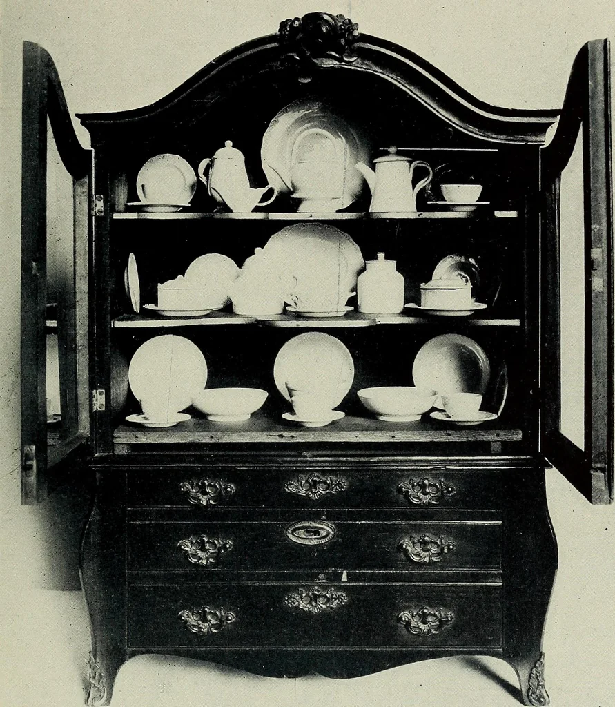 An illustration from Lady Charlotte Schreiber's journals : confidences of a collector of ceramics & antiques throughout Britain, France, Holland, Belgium, Spain, Portugal, Turkey, Austria & Germany from the year 1869 to 1885, 1911, leaf 72