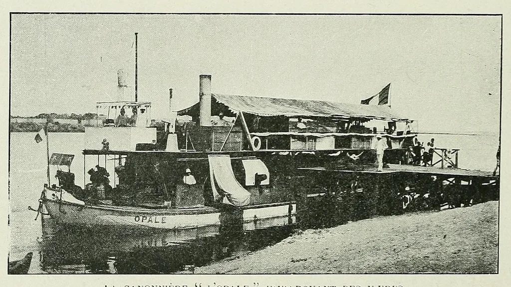 An illustration from La marine au Dahomey : campagne de "La Naiade" (1890-1892), 1901, leaf 324