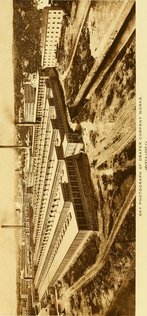 An illustration from Lamb's textile industry of the United States, embracing biographical sketches of prominment men and a historical résumé of the progress of textile manufacture from the earliest records to the present time;, 1911, leaf 552