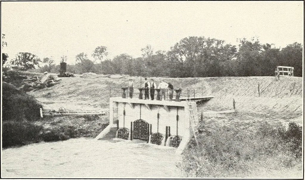 An illustration from Land drainage by means of pumps, 1915, leaf 40