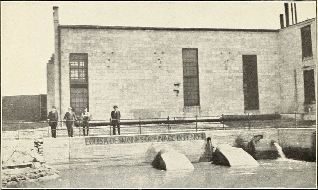 An illustration from Land drainage by means of pumps, 1915, leaf 45