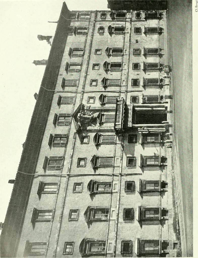 An illustration from L'architecture italienne au XVIe siècle, 1900, leaf 165