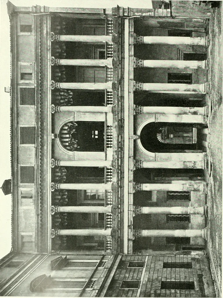 An illustration from L'architecture italienne au XVIe siècle, 1900, leaf 269