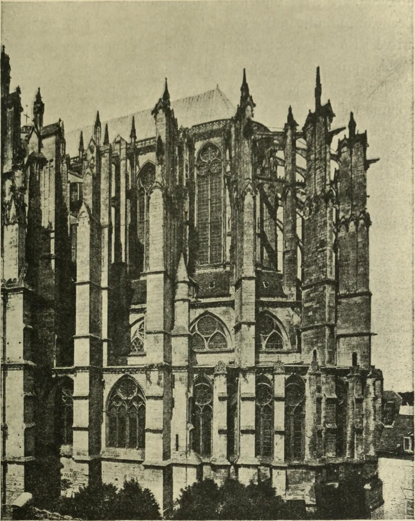 An illustration from L'architecture. Le passé.--Le présent, 1916, leaf 86