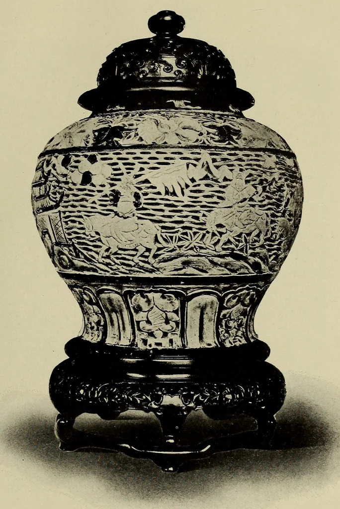 An illustration from L'art chinois, 1910, leaf 297