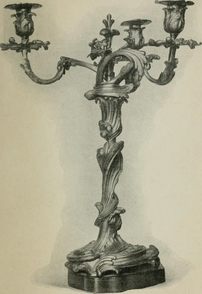 An illustration from L'art de reconnaître les styles : les styles régence et Louis XV, 1912, leaf 150