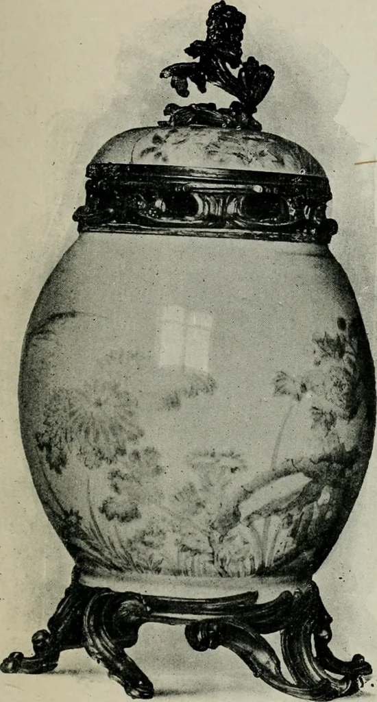 An illustration from L'art de reconnaître les styles : les styles régence et Louis XV, 1912, leaf 198
