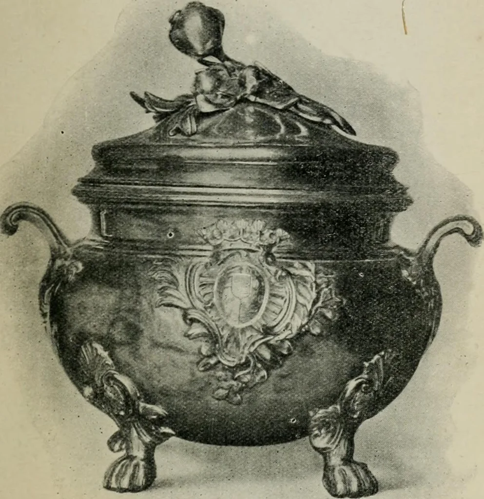 An illustration from L'art de reconnaître les styles : les styles régence et Louis XV, 1912, leaf 204