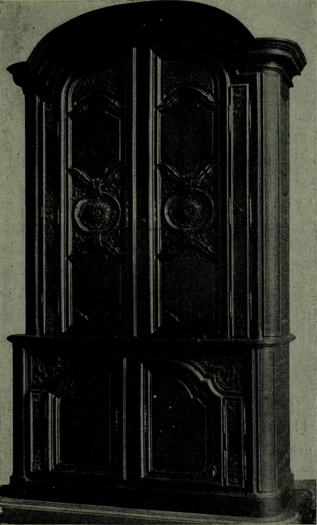 An illustration from L'art de reconnaître les styles, le style Louis XIV, 1900, leaf 212