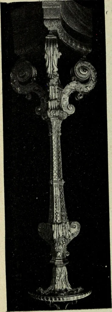 An illustration from L'art de reconnaître les styles, le style Louis XIV, 1900, leaf 273